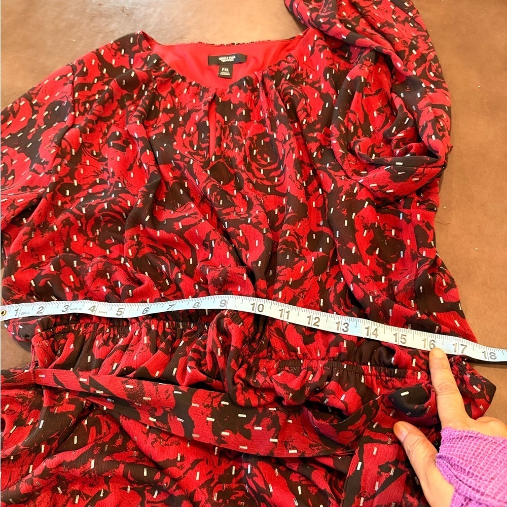 Simply Vera Vera Wang Red and Black Long Sleeve Dress - Picture 5 of 8